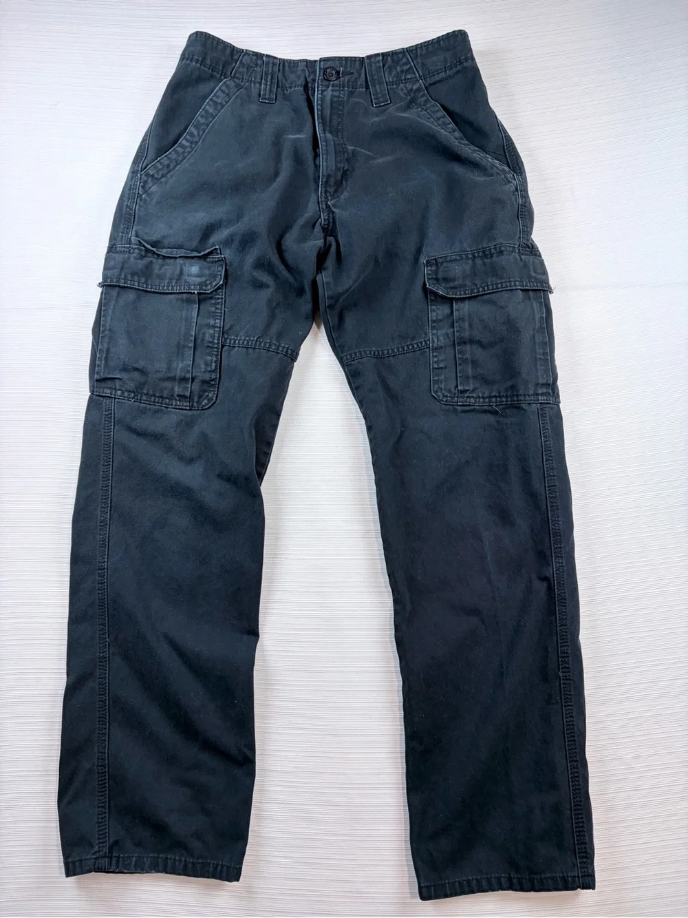 Wrangler Men's Black Cargo Pants with Flap Pockets
